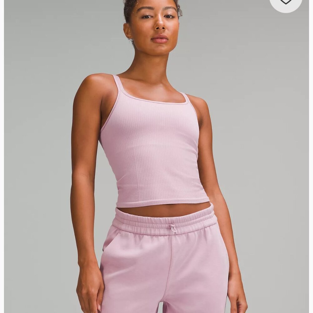 New with tags, never worn LULULEMON Ebb to Street cropped scoop neck tank - Picture 2 of 2